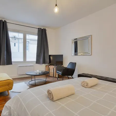 Appartement Place Stanislas 1Er Nancy Exterior photo